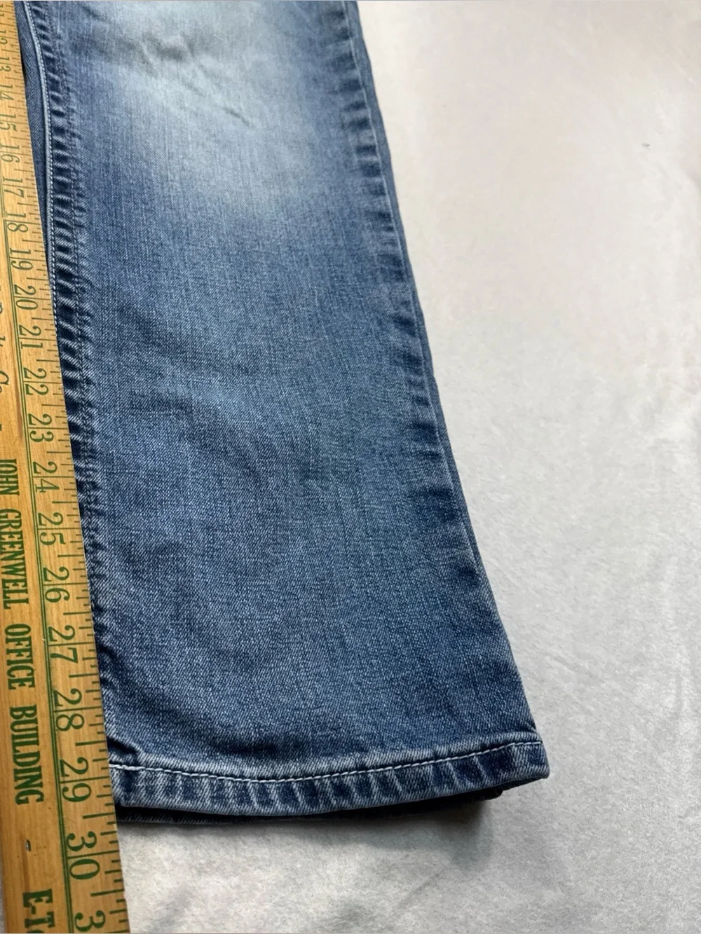 Ariat Men's Medium Blue Straight-Leg Jeans 38X30